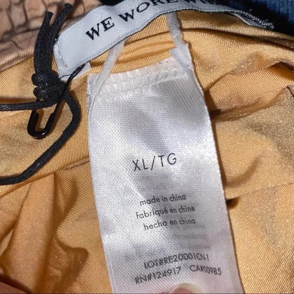 NWT WeWoreWhat Danielle One Piece in Tan Snake Skin - Picture 5 of 6